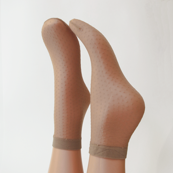 nude spotty ankle socks 40 denier